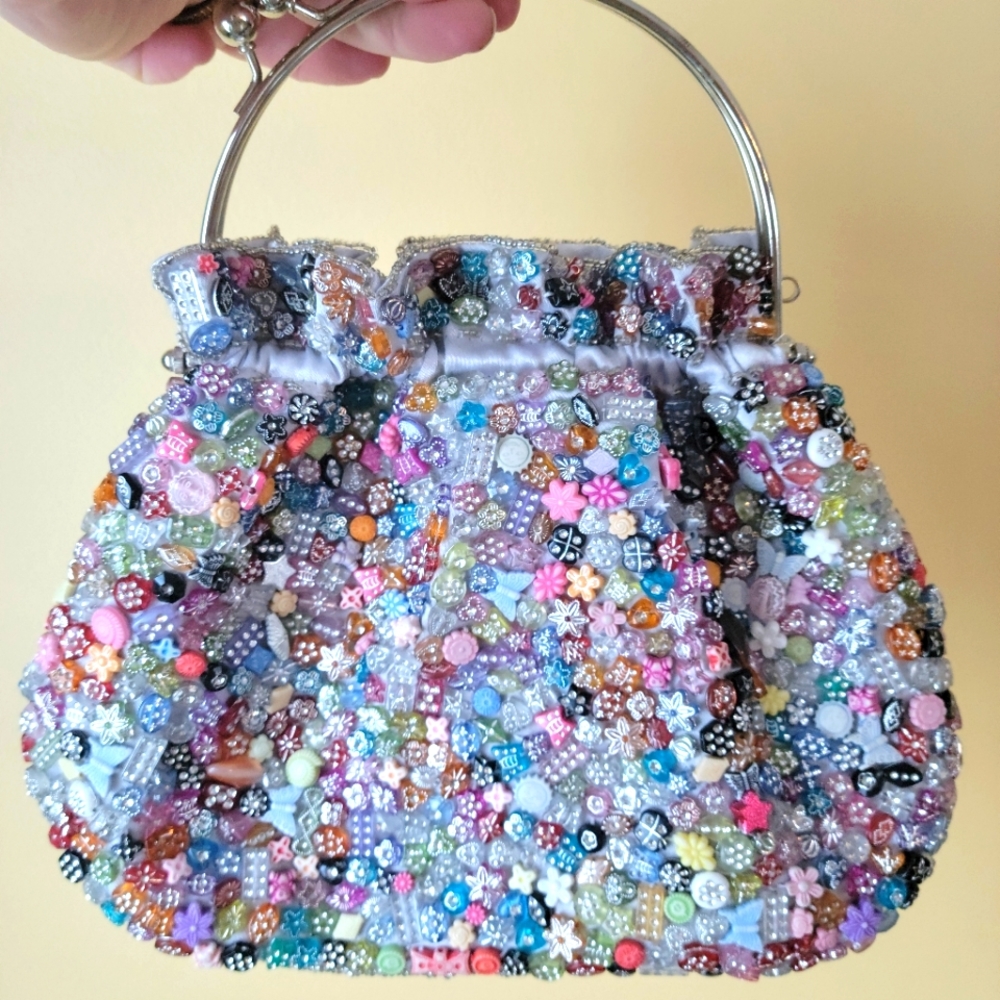 Kitschy beaded purse, silk lining, snap closure